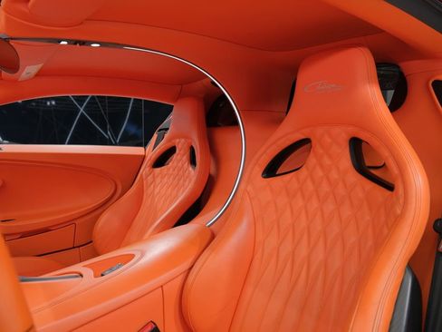 Used 2022 Bugatti Chiron Pur Sport image 38