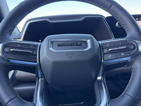 New 2026 GMC Canyon Denali w/ LPO, Black Badging Package AWD/4WD image 23