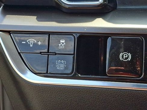 Used 2023 Kia Sportage EX AWD/4WD image 9