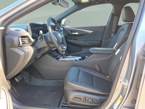 New 2026 Buick Envista Avenir image 12