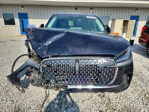 Used 2025 Lincoln Aviator 2WD image 5