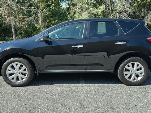Used 2014 Nissan Murano S image 25