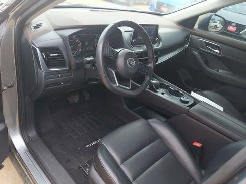 Used 2021 Nissan Rogue SV w/ Premium Package image 17