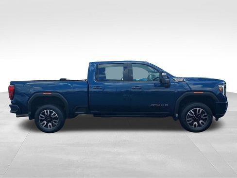 Used 2022 GMC Sierra 2500 AT4 w/ AT4 Premium Plus Package AWD/4WD image 6