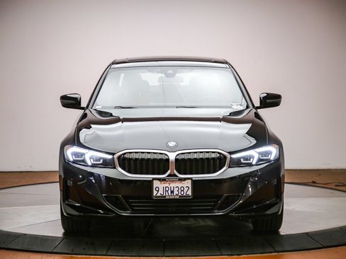 Used 2023 BMW 330i Sedan w/ Premium Package RWD image 7