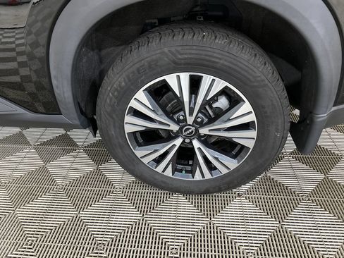 Used 2022 Nissan Rogue SV FWD image 10