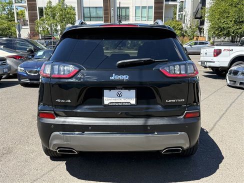 Used 2019 Jeep Cherokee Limited w/ Luxury Group AWD/4WD image 8