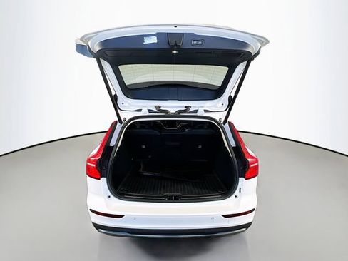 Used 2023 Volvo V60 B5 Cross Country Plus AWD/4WD image 29