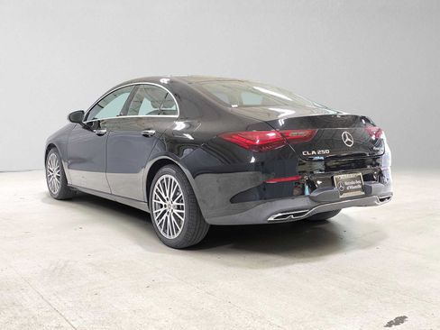 Used 2025 Mercedes-Benz CLA 250 4MATIC image 5
