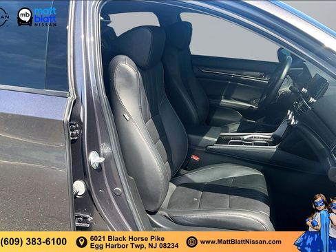 Used 2022 Honda Accord Touring image 6