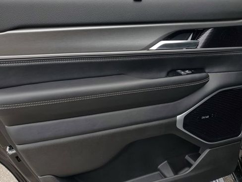 New 2026 Jeep Grand Wagoneer Limited AWD/4WD image 14