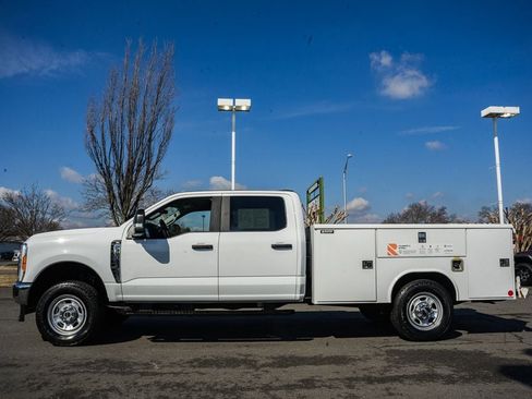 Used 2023 Ford F350 XL w/ Snow Plow Prep Package image 4