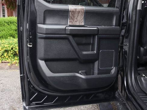 Used 2018 Ford F250 Lariat w/ Lariat Ultimate Package image 47