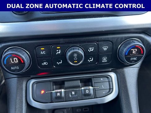 Certified 2023 GMC Acadia SLE w/ Driver Convenience Package image 16