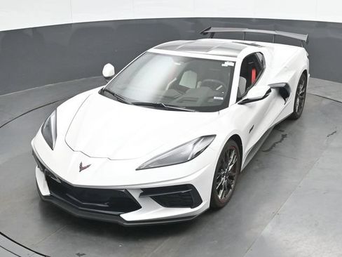 Used 2023 Chevrolet Corvette Stingray Premium Cpe w/ Z51 Performance Package RWD image 30
