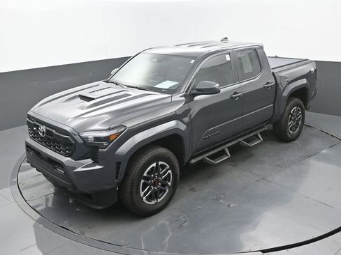 Used 2024 Toyota Tacoma TRD Sport RWD image 30