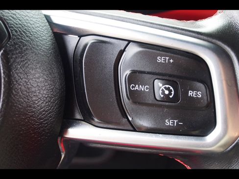 Used 2018 Jeep Wrangler Unlimited Rubicon image 25