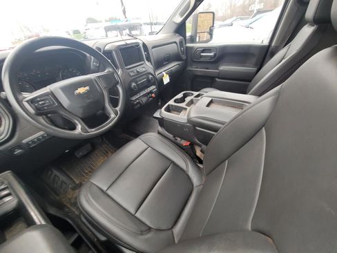 Used 2020 Chevrolet Silverado 3500 W/T w/ WT Convenience Package image 9