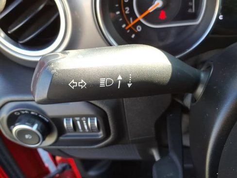 Used 2020 Jeep Wrangler Unlimited Sahara AWD/4WD image 21