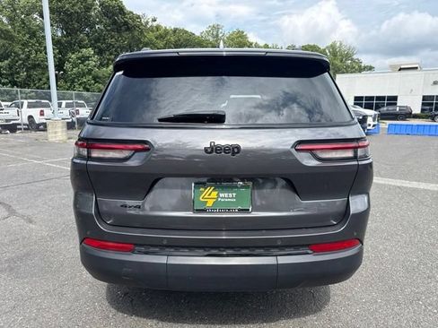 Used 2023 Jeep Grand Cherokee L Laredo AWD/4WD image 16