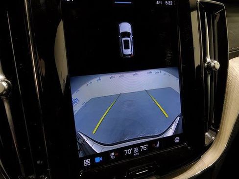 Used 2022 Volvo XC60 B5 Inscription w/ Advanced Package image 25