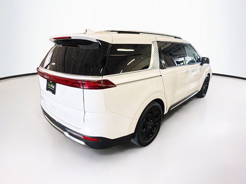 Used 2022 Kia Carnival SX FWD image 9