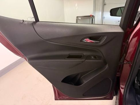 Used 2019 Chevrolet Equinox Premier FWD image 24