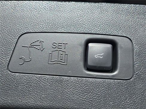 New 2026 Lincoln Corsair Premiere image 26