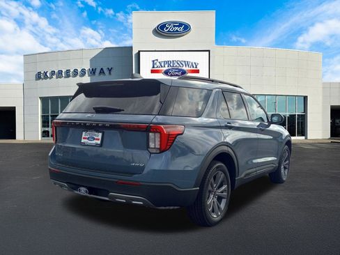 New 2026 Ford Explorer Active w/ Active Comfort Package image 6