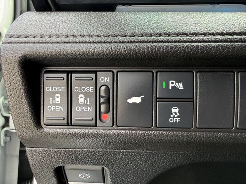 Used 2026 Honda Odyssey Elite image 35