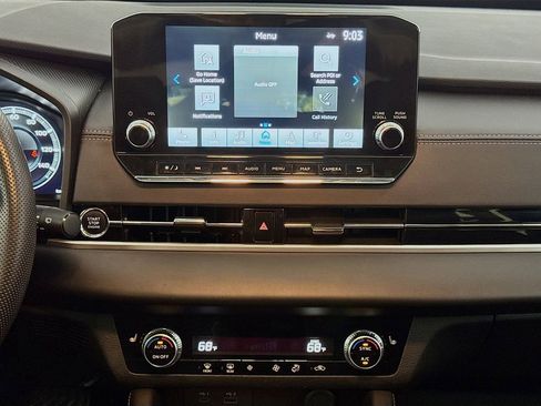 Used 2023 Mitsubishi Outlander SE image 38