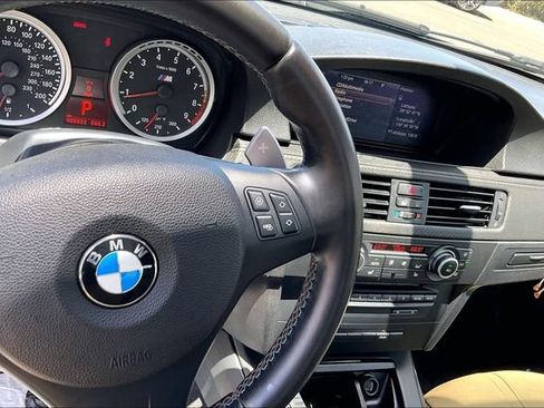 Used 2013 BMW M3 Convertible RWD image 18