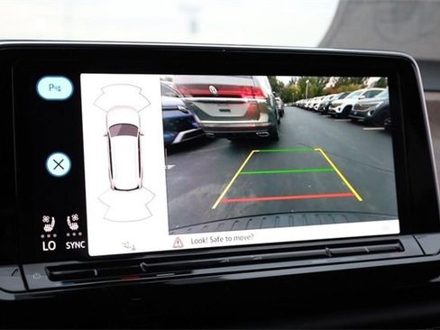 New 2026 Volkswagen Atlas SE image 14