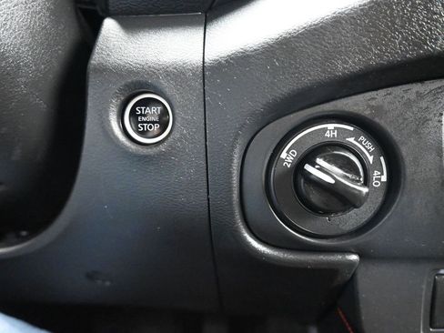 Used 2024 Nissan Frontier PRO-4X w/ Technology Package image 22