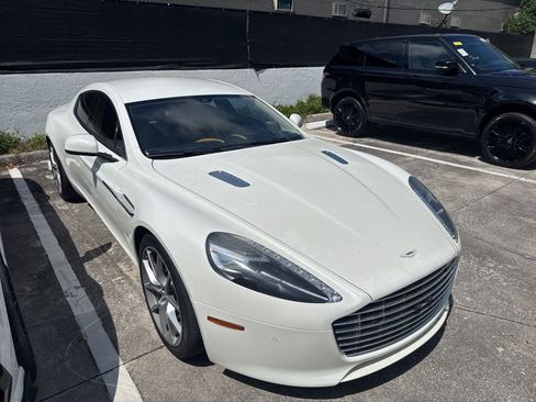 Used 2015 Aston Martin Rapide S image 2