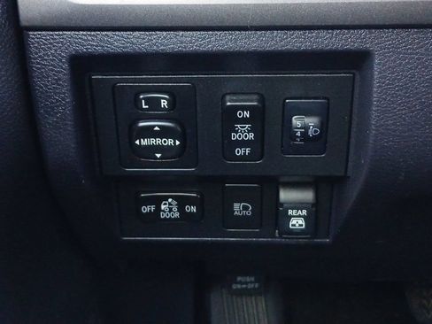 Used 2021 Toyota Tundra SR5 RWD image 12