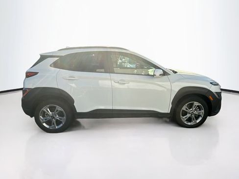 Used 2023 Hyundai Kona SEL image 7