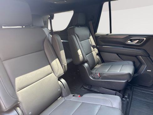 Used 2022 Chevrolet Tahoe LT w/ LT Signature Package AWD/4WD image 17