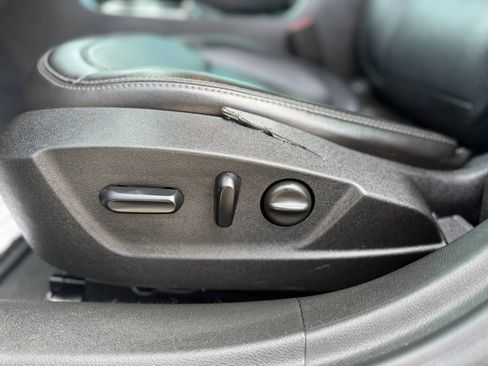 Used 2016 Chevrolet Malibu LTZ image 17