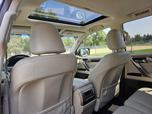Used 2012 Lexus GX 460 w/ Comfort Plus Pkg AWD/4WD image 33
