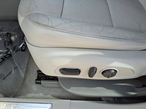 Used 2018 GMC Acadia SLT image 22