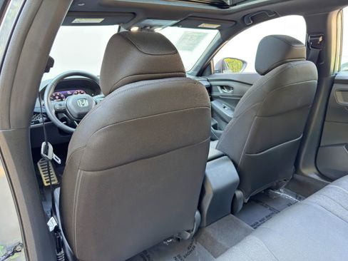 Used 2023 Honda Accord Sport image 32