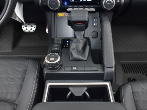Used 2025 Toyota 4Runner TRD Sport Premium AWD/4WD image 19