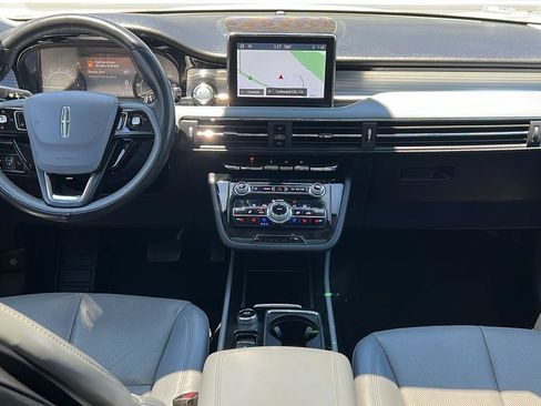 Certified 2022 Lincoln Corsair FWD w/ Premium Package image 9