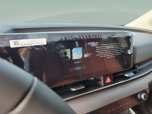 New 2026 Kia Carnival EX FWD image 17