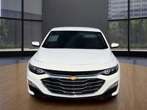Used 2025 Chevrolet Malibu LT image 8