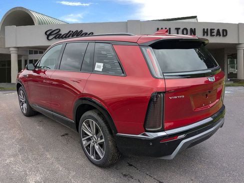 New 2026 Cadillac Vistiq Sport w/ LPO, Floor Liner Package AWD/4WD image 4