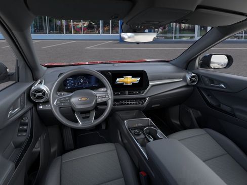 New 2026 Chevrolet Equinox LT w/ Convenience Package II AWD/4WD image 15