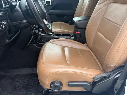 Used 2020 Jeep Wrangler Unlimited Sahara w/ Uconnect 4C Nav & Sound Group AWD/4WD image 10