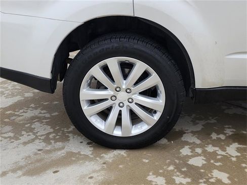 Used 2011 Subaru Forester 2.5X Premium image 9